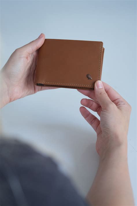 bellroy wallets local distributors.